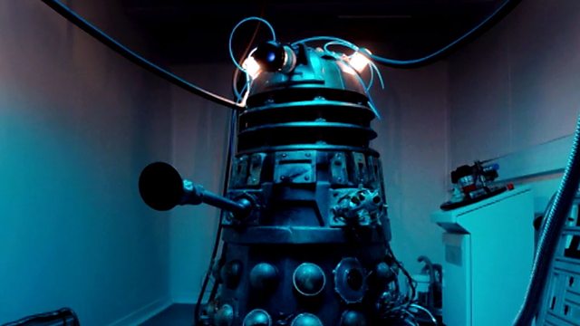 MINUTE REVIEW: Doctor Who "Into The Dalek"